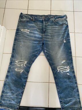 American Eagle Outfitters Men’s Distressed Blue Slim Jeans